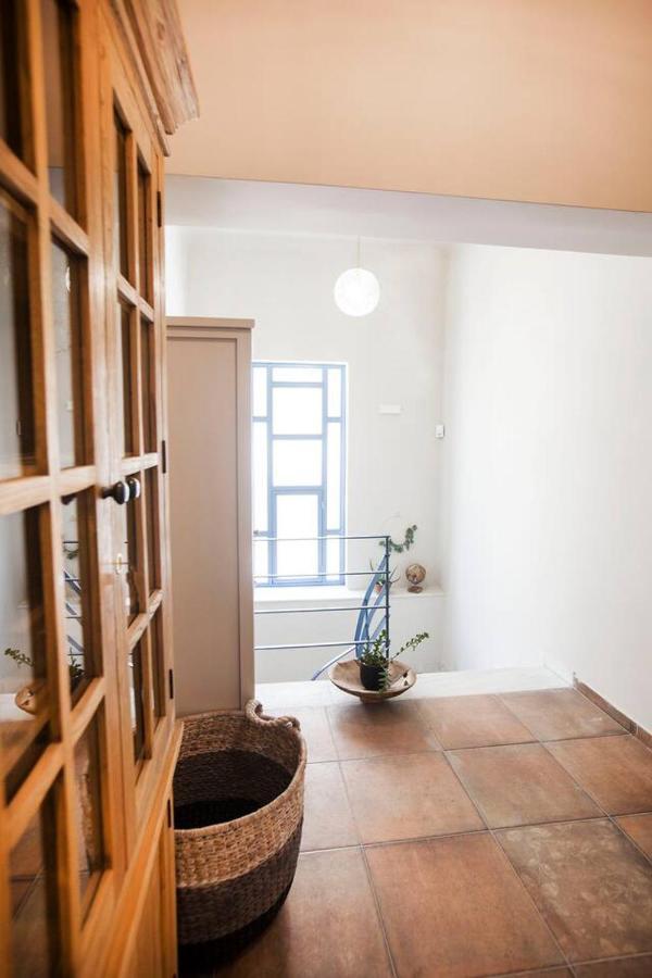 Pagrati Hilton Location Bentzi Family Suite 5 Athena Bagian luar foto