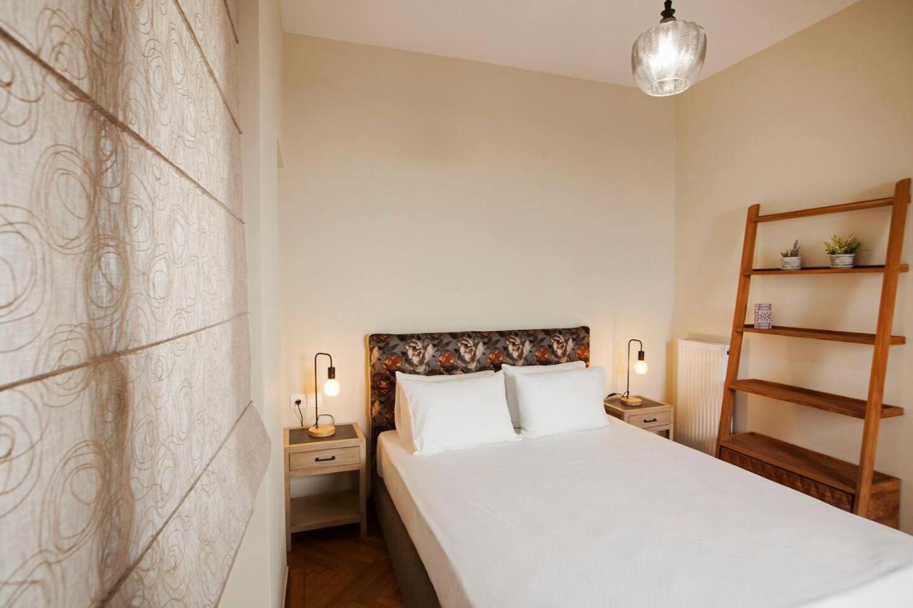 Pagrati Hilton Location Bentzi Family Suite 5 Athena Bagian luar foto